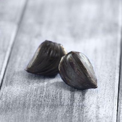 Ail noir de Aomori ou Mié