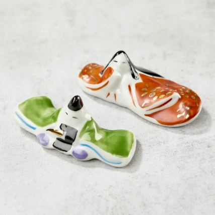 Handcrafted chopstick rest, hand-painted