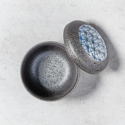 Schüssel in Chawan-Mushi, schwarzes Kristallmuster