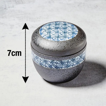 Kom in Chawan-Mushi, zwart kristalpatroon