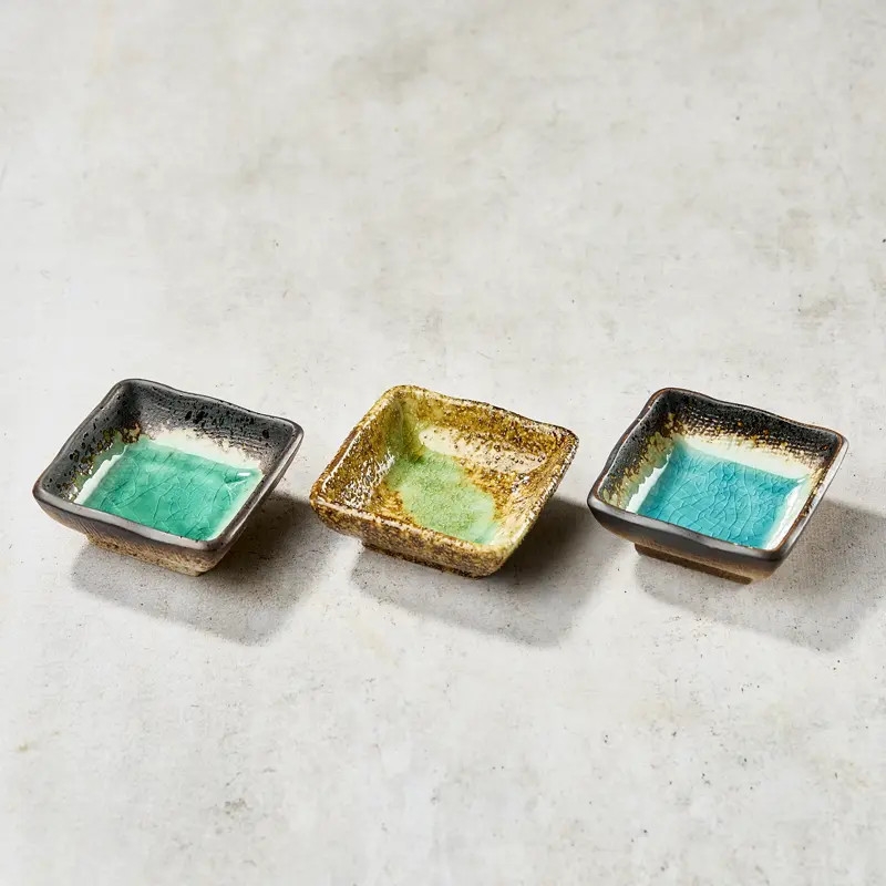 Trio von Sauce-Sauce oder motorisierten Tassen