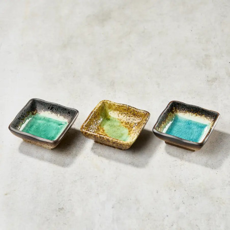 Trio sosu sosu lub motoryzacyjnych kubków 