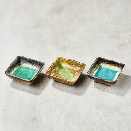 Trio av saus saus eller motoriserte kopper 