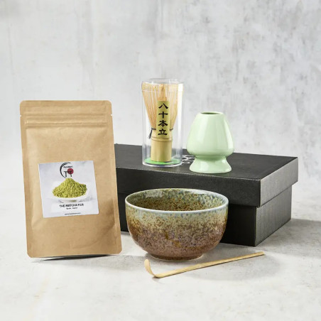 Matcha-teepalvelu, jossa on Matcha Bio-teetä