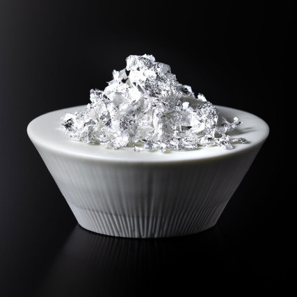 Pétalos de plata de comida E174