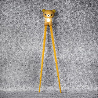 Help eetstokjes met zijn paar eetstokjes