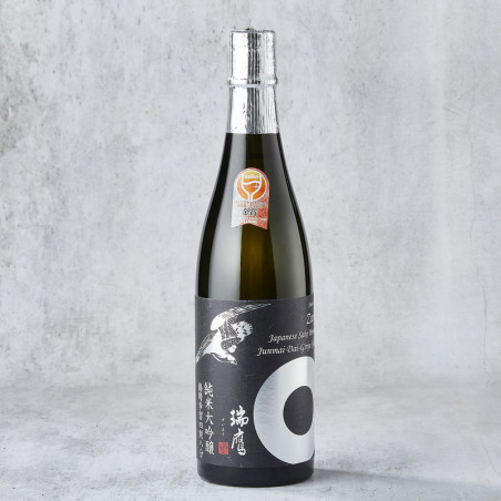 Саке Junmai daiginjo gin