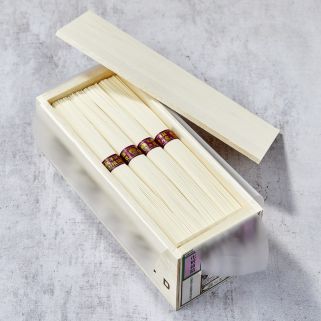 Jausmingai iBonoito yoritsumugi