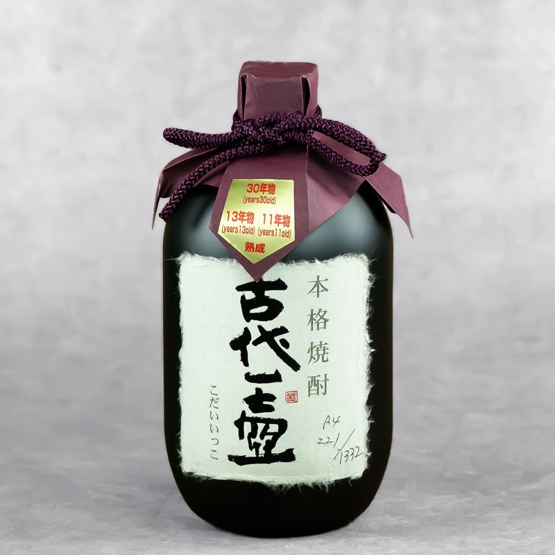 Shōchū de rice koshu koddai-ikko 11 jaar oud