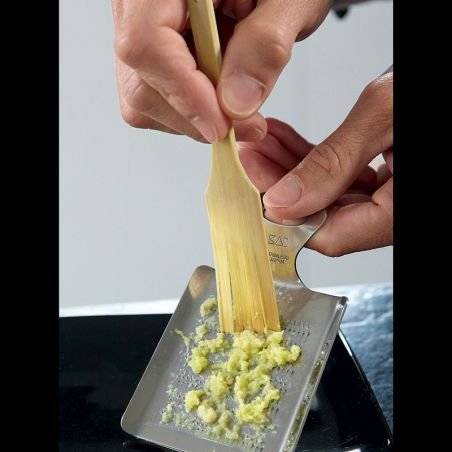 Rascolletto di bambù per oroshigano