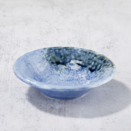 3 xícaras com a boca de amouse Komame Kobachi