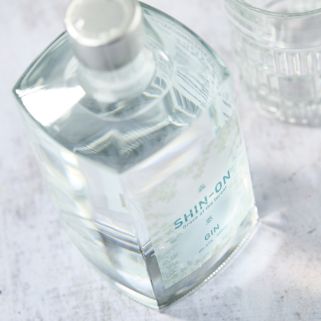 Gin jin scheen op shimane