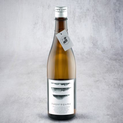 Sake Gaszenshu Nagaregumo Junmai 