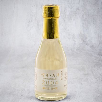 Minenoyuki Junmai Ginjo sake, vintage 2004