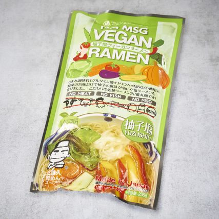 Ramen vegan og hans buljong i yuzu