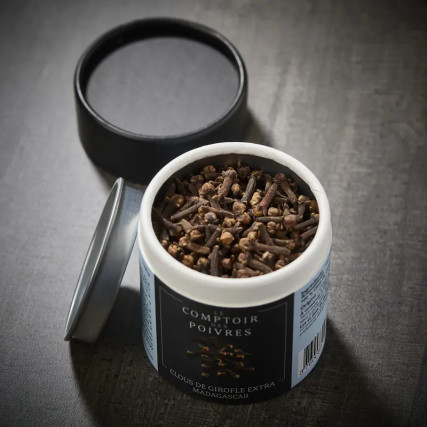 Unhas extras de cravo