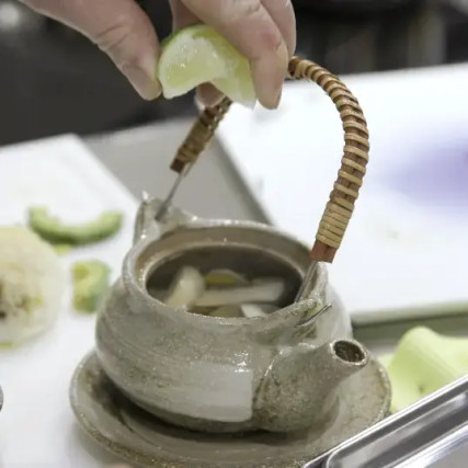 Servicio de dobin mushi