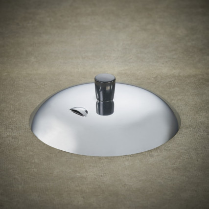 Oyako Don pan and its lid Kitchenware