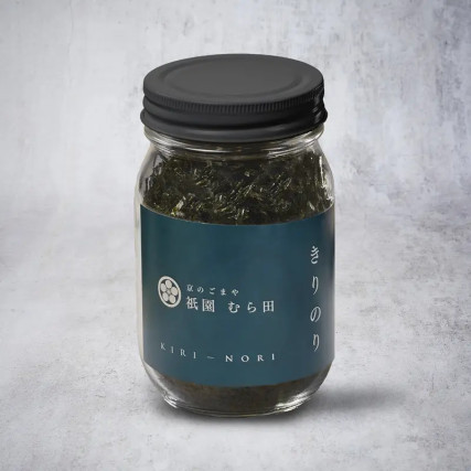 Algen kizami nori in lamellen gesneden