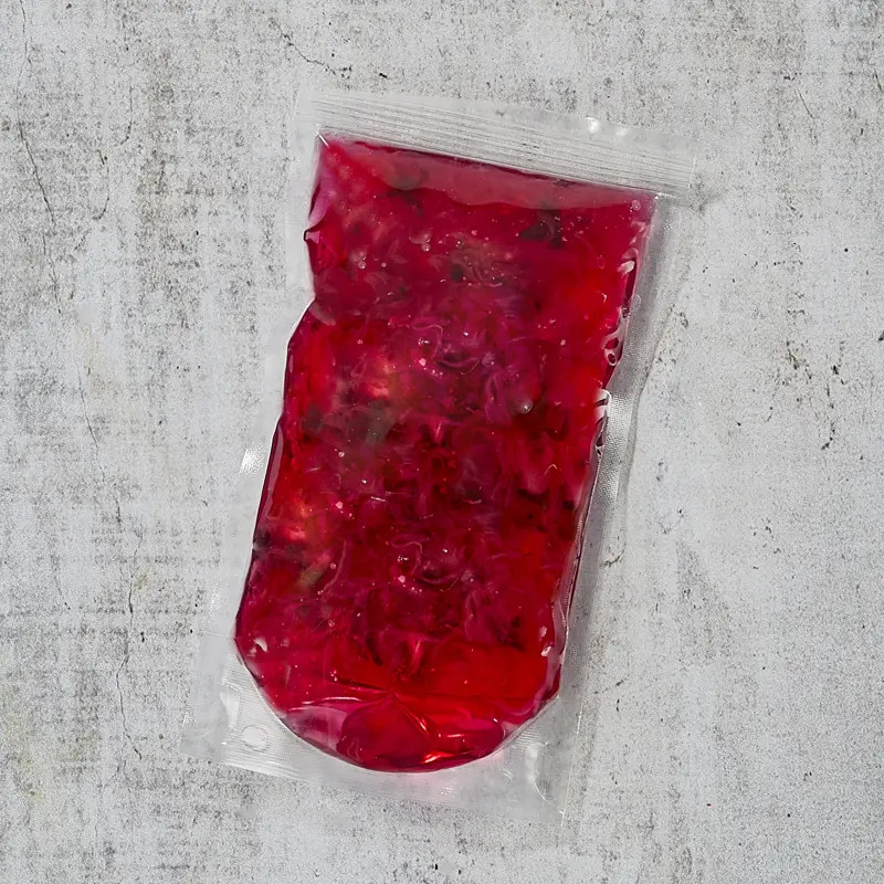 Kirsebærblomstrer i sirup