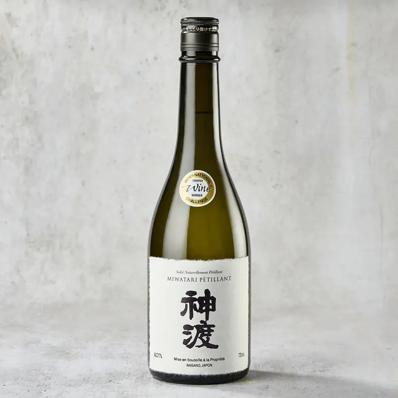 Sake espumoso Miwatari Junmai Ginjo 17 %, 720 ml